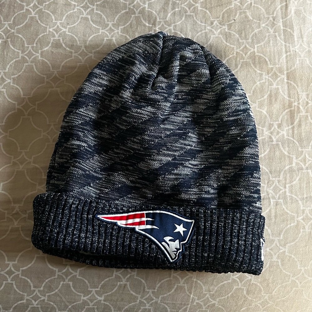 NE Patriots Navy and Gray Knit Beanie